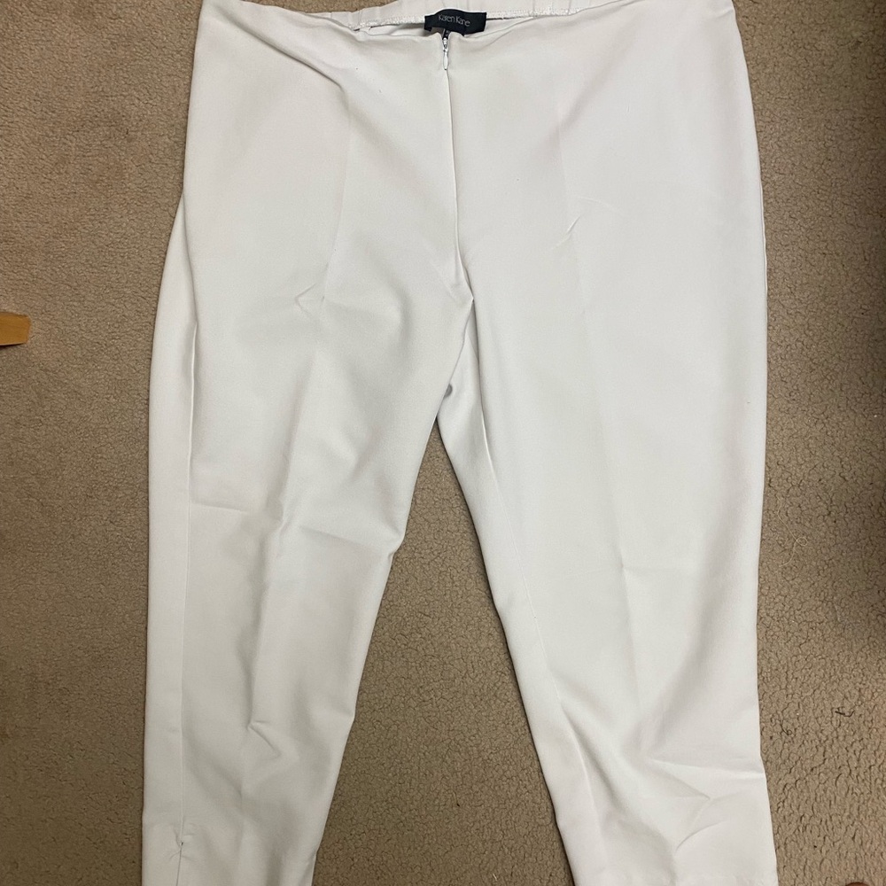 Karen Kane Women's Crisp White Capri Pants